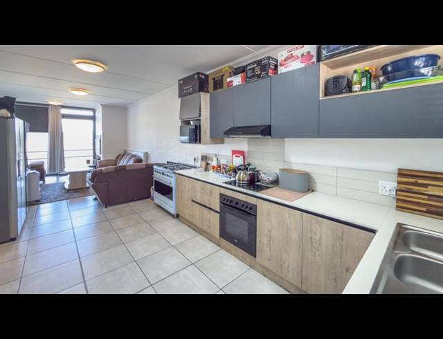 2 BEDROOM PROPERTY TO RENT IN VREDEKLOOF HEIGHTS